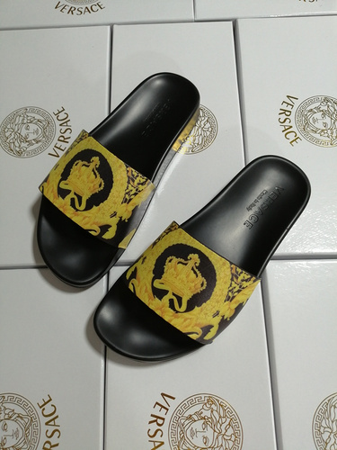 Mixed Brand Slippers Unisex ID:202004a75